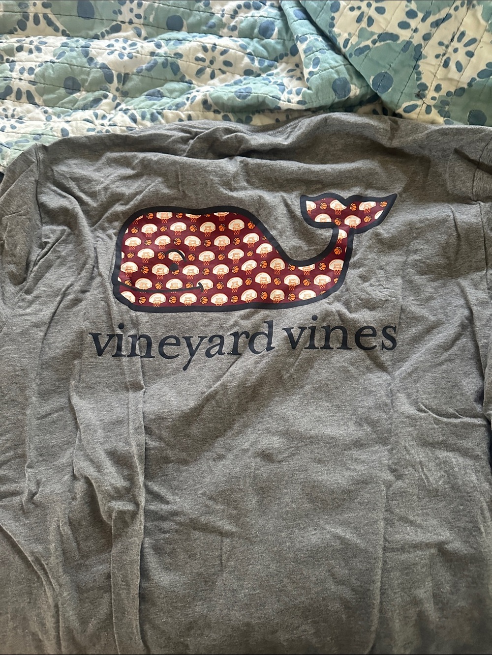 Vineyard Vines Gray Long-Sleeve Tee with basketball Patterned Red Whale